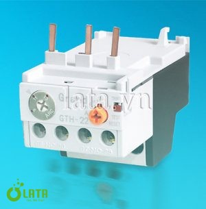 voltage relay