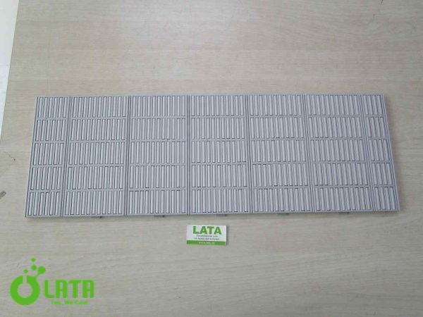 Khay (Thảm lăn mặt trước)
